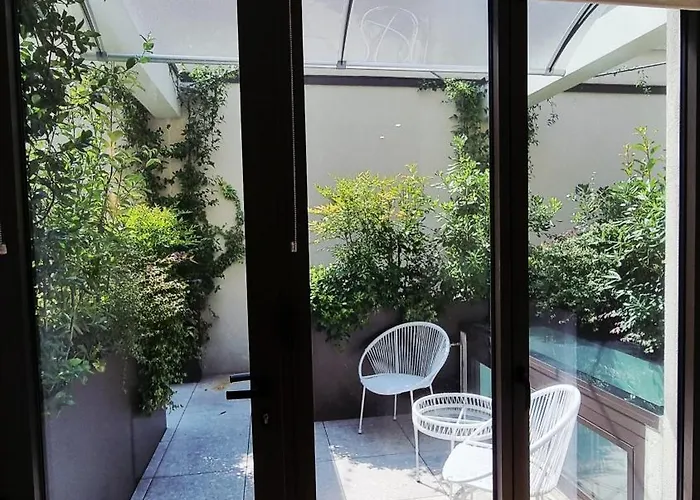 Vytalea - Trilocale Moderno Con Patio E Doppi Servizi, Vicino M4 - Modern 2-bedroom With Patio & Two Bathrooms, Near Metro M4 아파트 밀라노