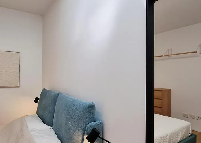 Vytalea - Trilocale Moderno Con Patio E Doppi Servizi, Vicino M4 - Modern 2-bedroom With Patio & Two Bathrooms, Near Metro M4 아파트 밀라노